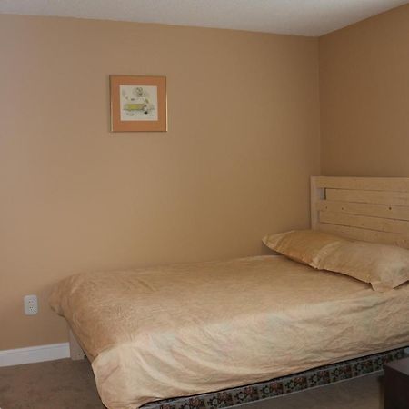 Quiet And Comfortable Homestay Oakville Room photo
